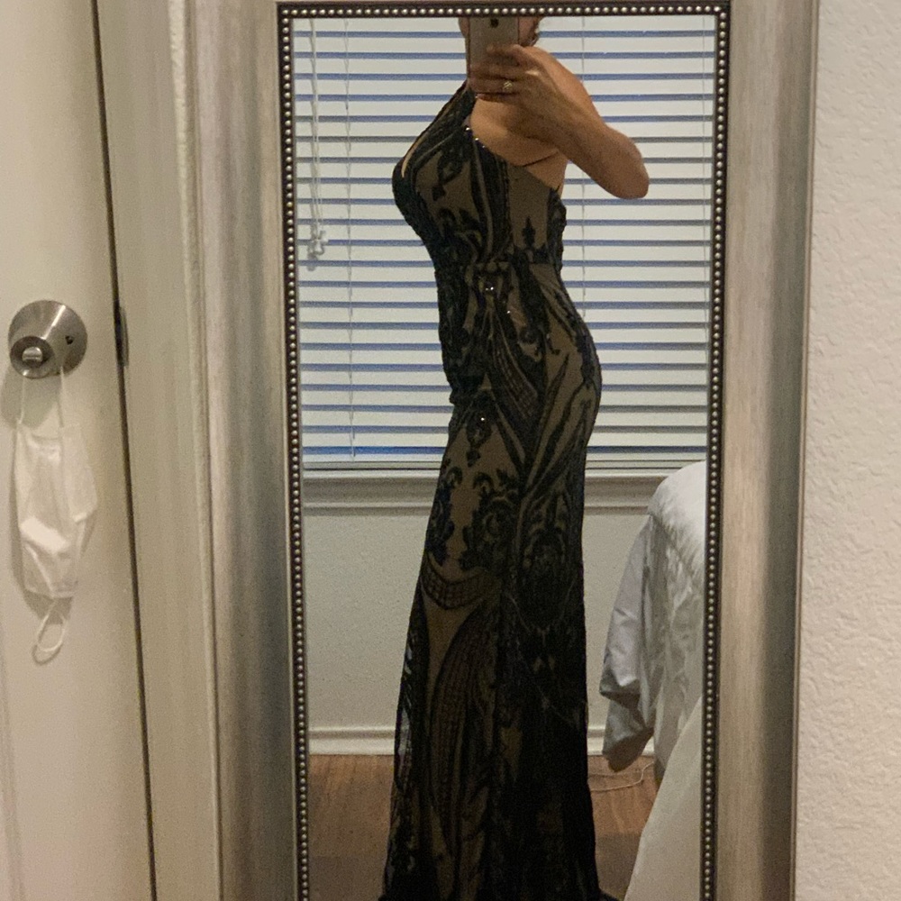 Prom dresses - Picture 5 of 6